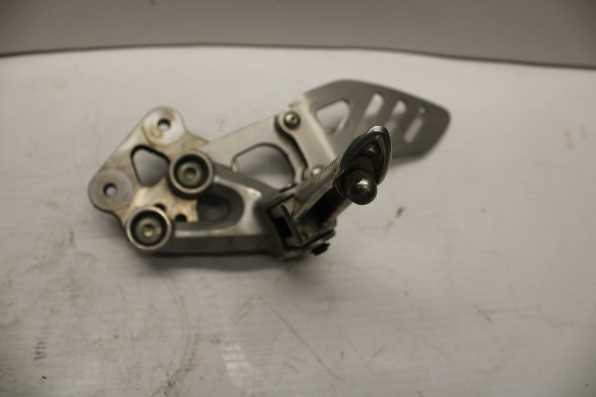 08-09 SUZUKI GSXR600 LEFT REARSET REAR SET DRIVER FOOT PEG REST STOP BB250