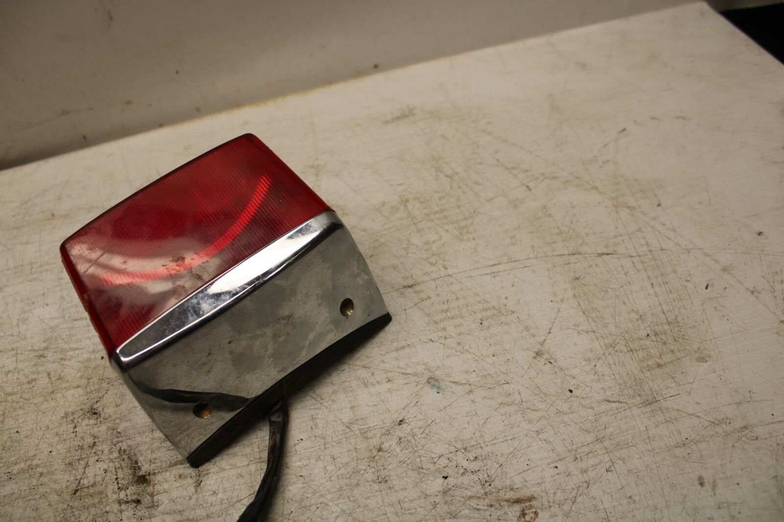 06-07 SUZUKI BOULEVARD S40 TAILLIGHT REAR TAIL BRAKE LIGHT BB375