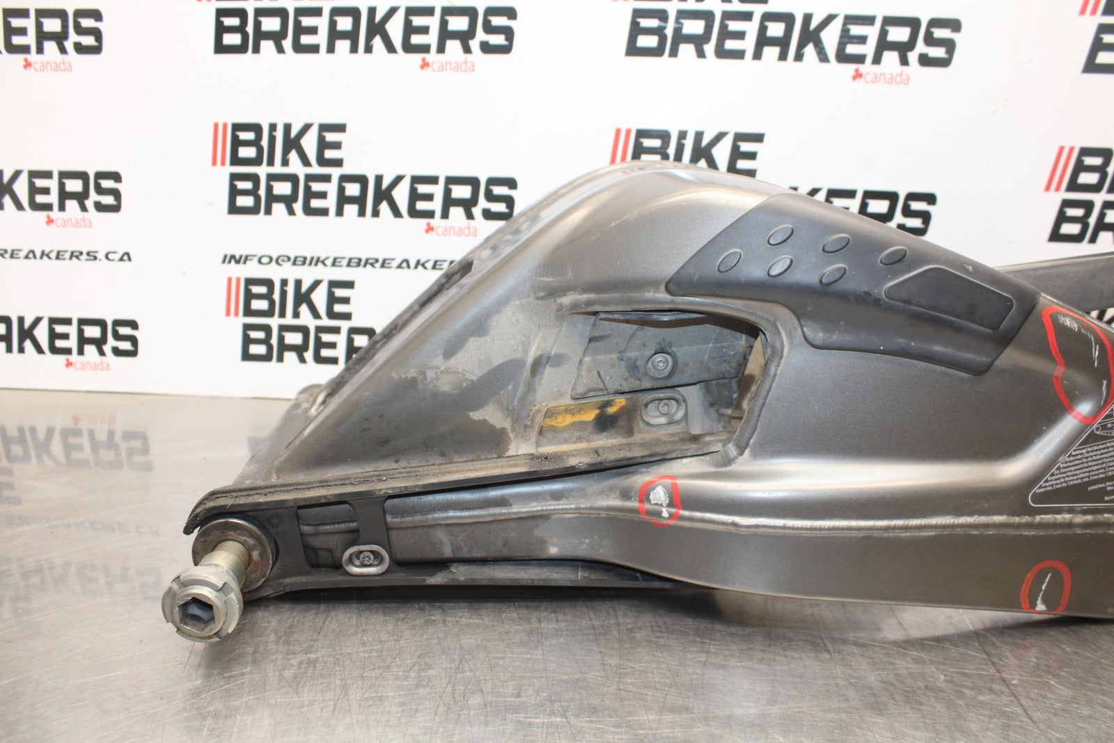 12-14 BMW S1000RR REAR SWINGARM BACK SUSPENSION SWING ARM BB204