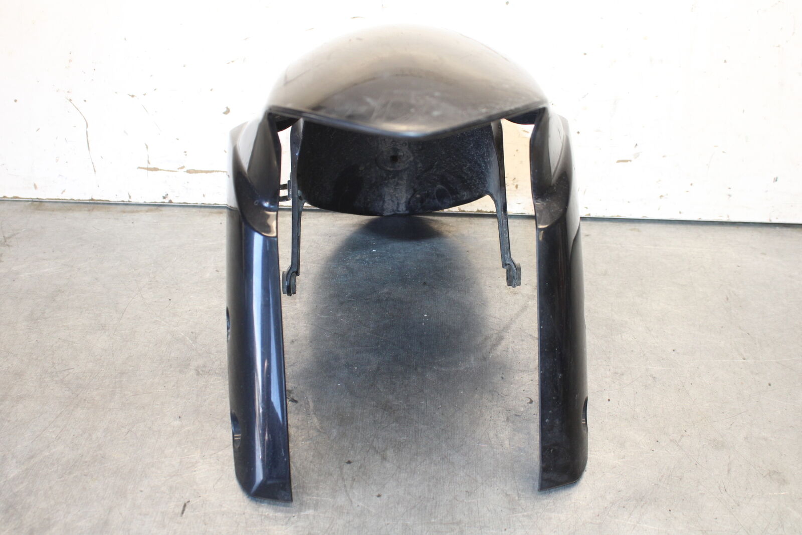11-24 SUZUKI GSXR750 FRONT WHEEL FENDER COWL FAIRING  BB687