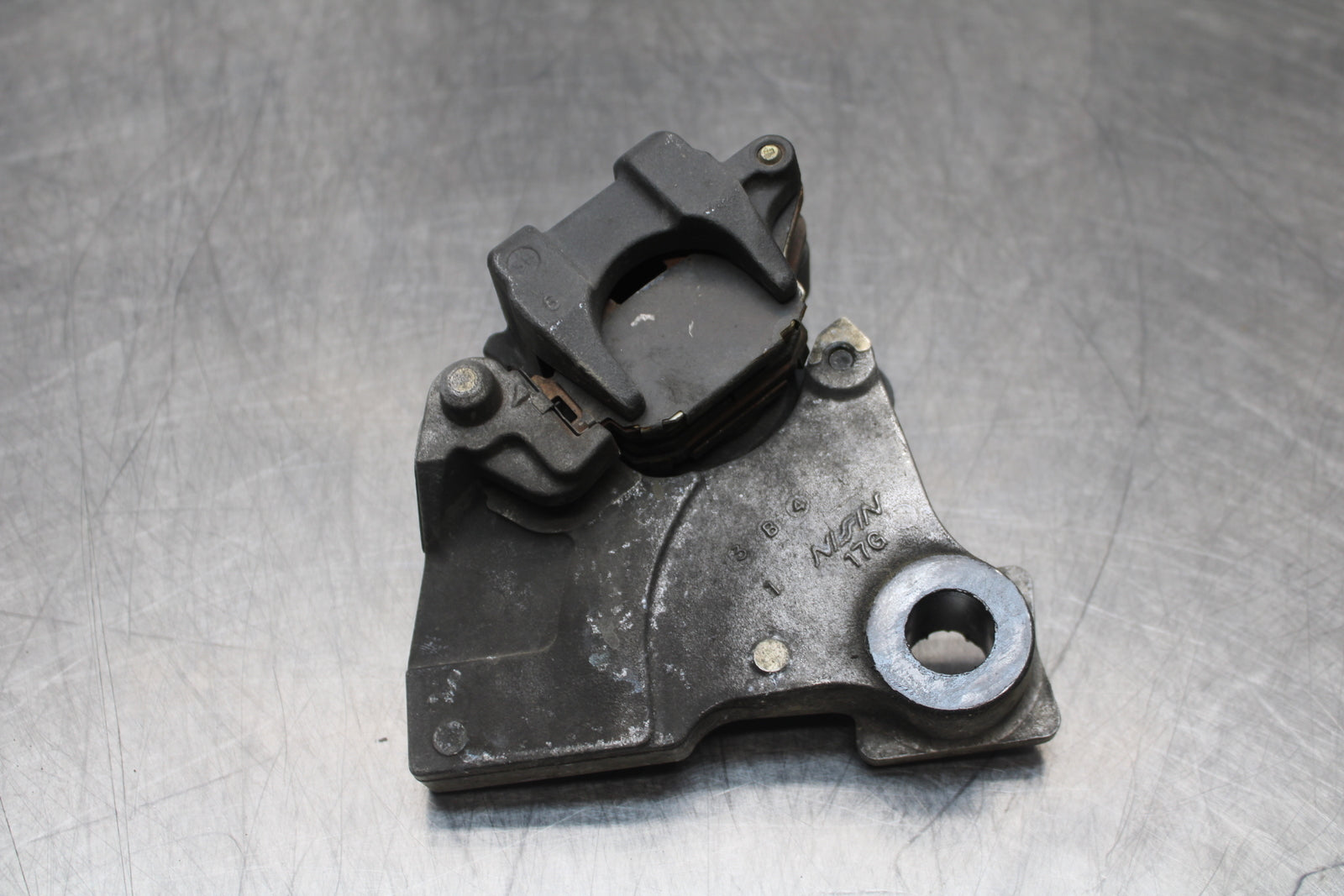 03 SUZUKI SV650S REAR BACK BRAKE CALIPER W MOUNT BRACKET BB167