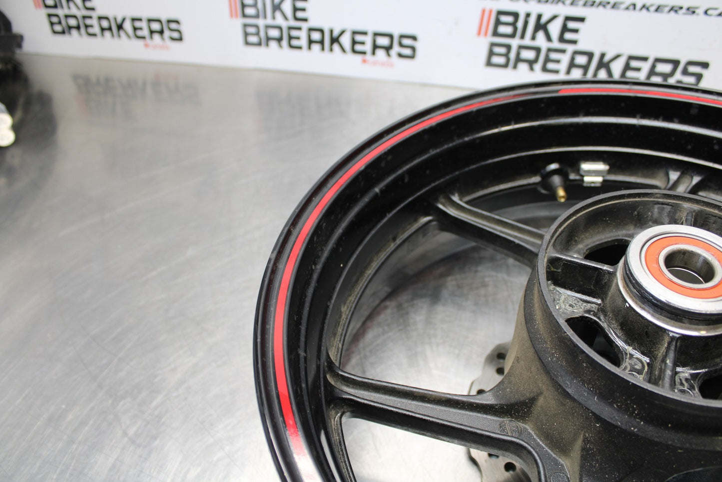 21-23 KAWASAKI NINJA ZX6R REAR WHEEL BACK RIM & ROTOR BB179