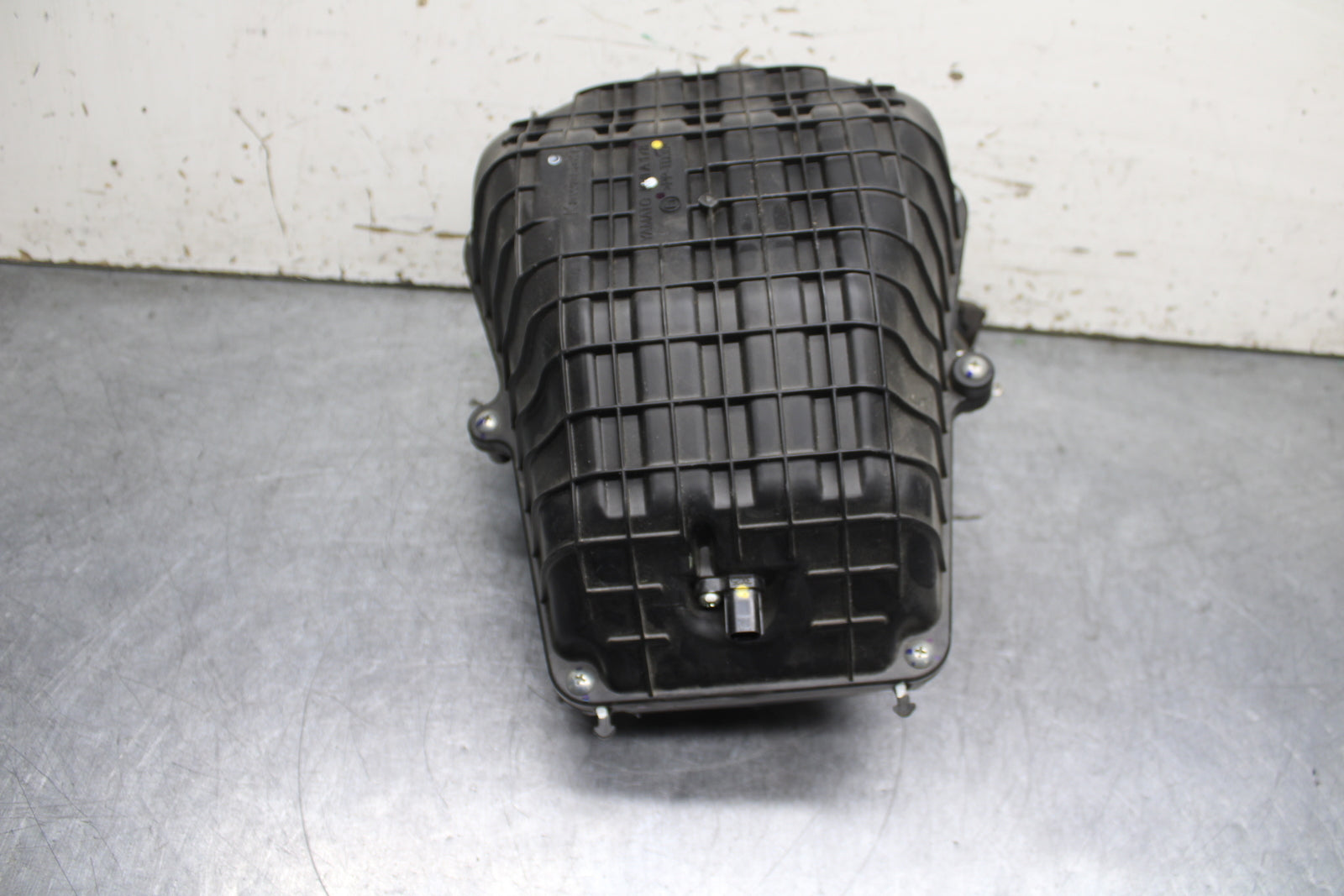 24 KAWASAKI NINJA 500 ABS AIRBOX AIR INTAKE FILTER BOX BB744