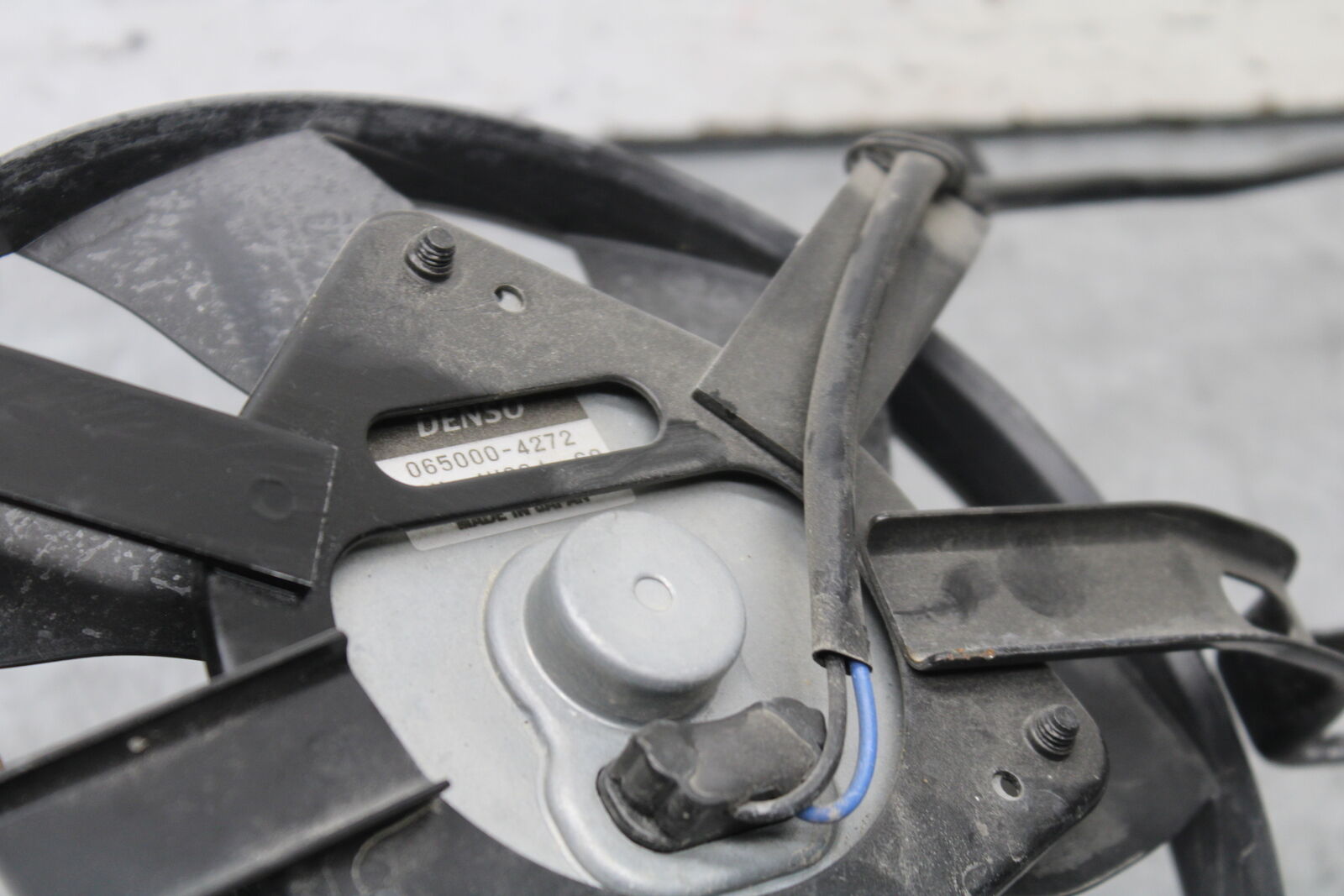 16-21 YAMAHA XSR900 ENGINE RADIATOR COOLING FAN BB664