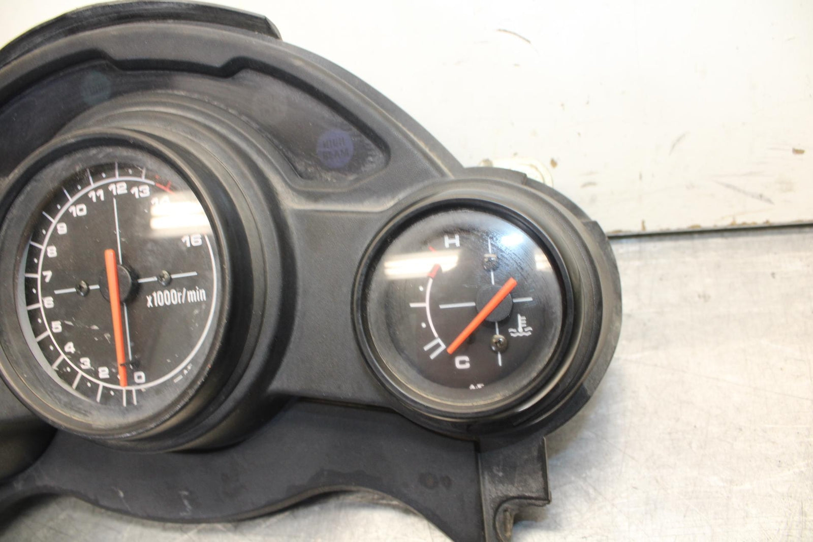 1995 Suzuki RF600R SPEEDO TACH GAUGES DISPLAY CLUSTER SPEEDOMETER  BB615
