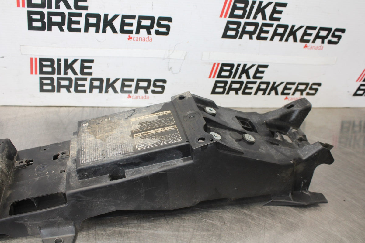 15-17 YAMAHA FJ09 REAR BACK TAIL UNDERTAIL BATTERY TRAY PLASTIC BB906