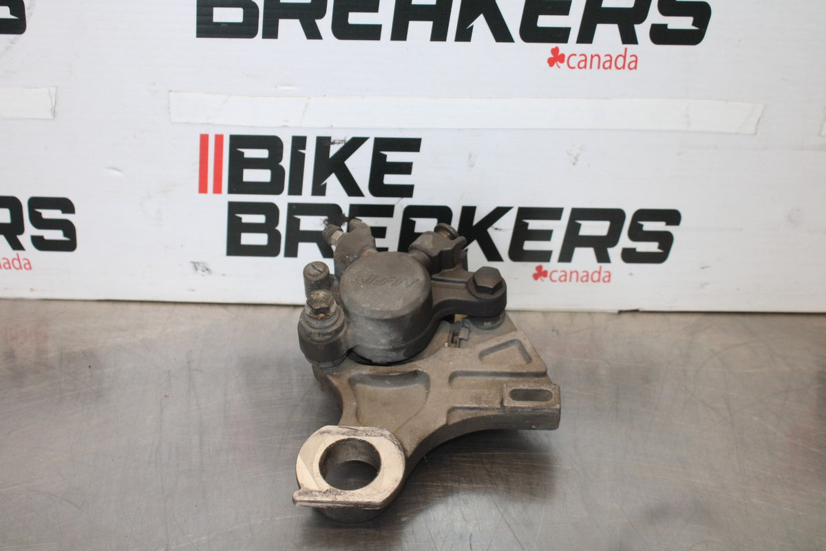 05 YAMAHA YZF R6 REAR BACK BRAKE CALIPER W MOUNT BRACKET BB894