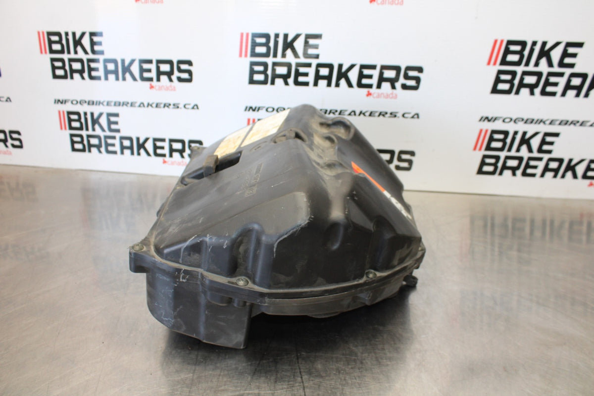 04-05 YAMAHA YZF R1 AIRBOX AIR INTAKE FILTER BOX BB173