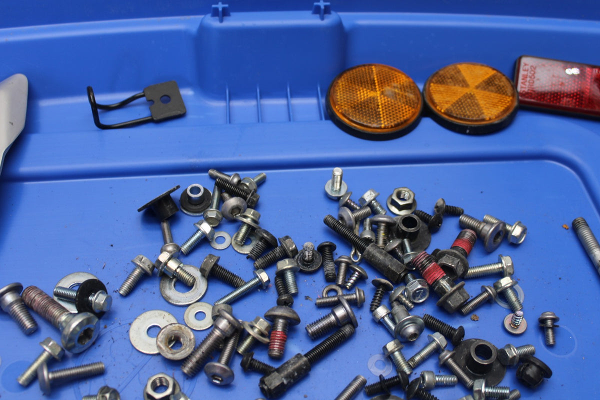 23 KAWASAKI NINJA 650 EX650 MOUNTING BOLTS HARDWARE SCREWS BB920