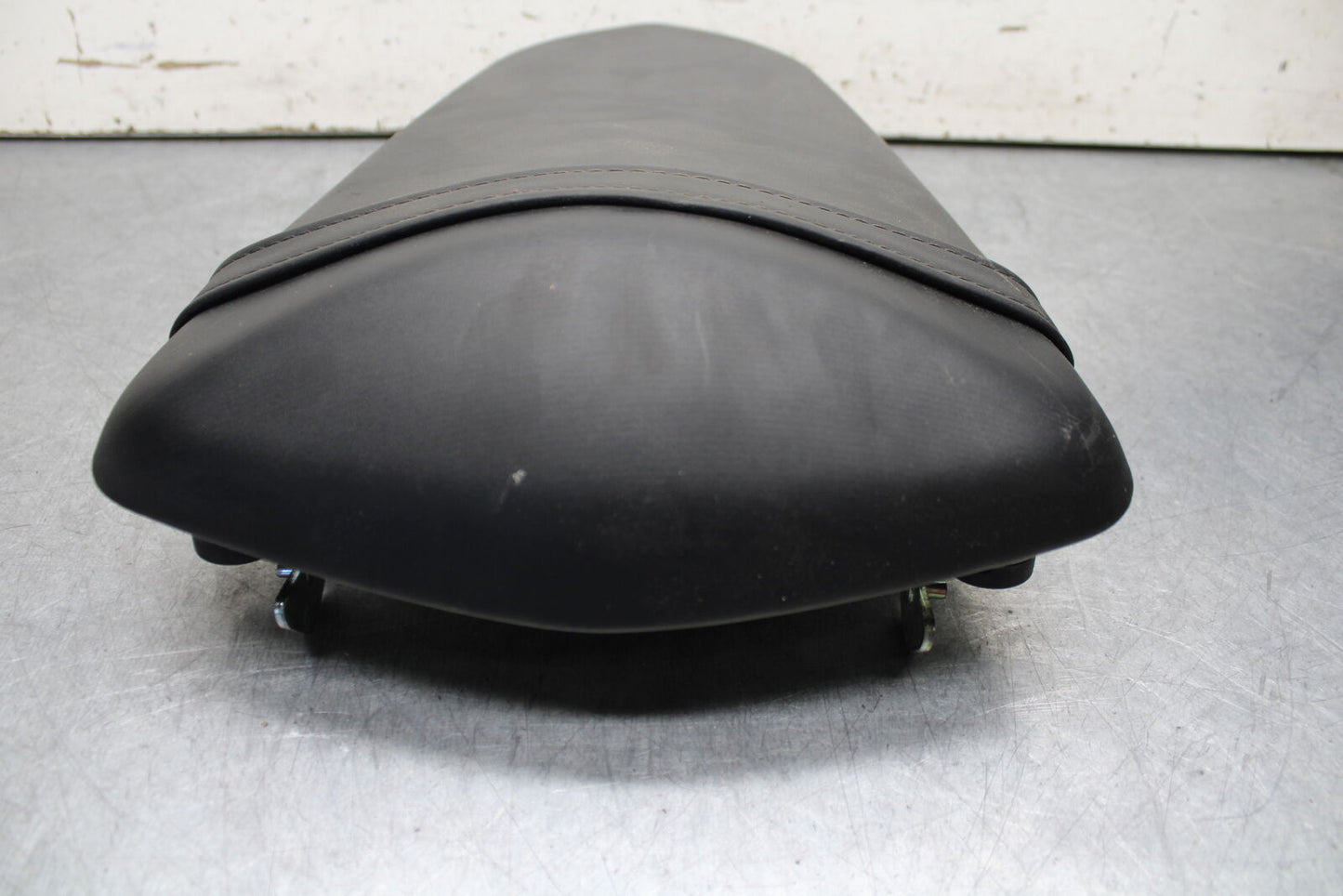 15-17 YAMAHA YZF R3 REAR BACK PASSENGER TANDEM SEAT PAD SADDLE PILLION BB651