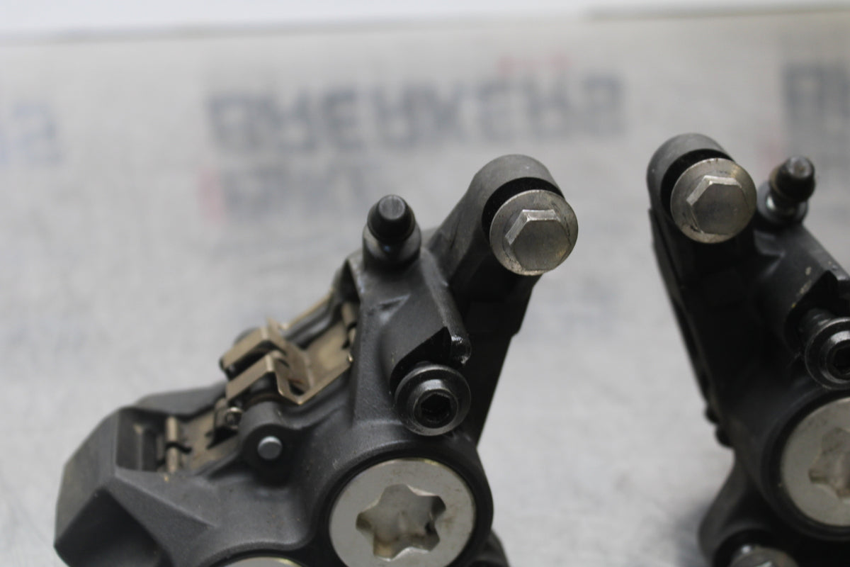 14-17 YAMAHA FZ07 RIGHT LEFT FRONT BRAKE CALIPER SET PAIR CALIPERS BB162