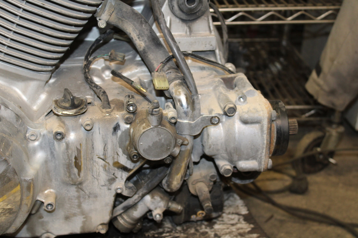 02-04 HONDA VTX1800S ENGINE MOTOR BB712