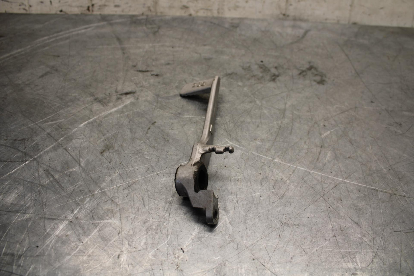 2008 Yamaha YZF R6 RIGHT REARSET BRAKE FOOT PEDAL 2C0-27211-00-00 BB521