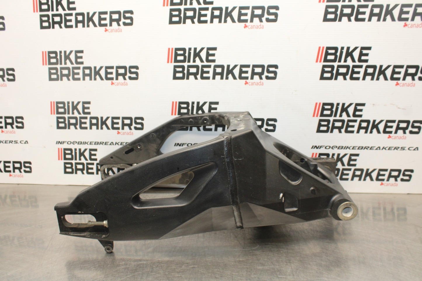 07 SUZUKI GSXR1000 REAR SWINGARM BACK SUSPENSION SWING ARM BB770