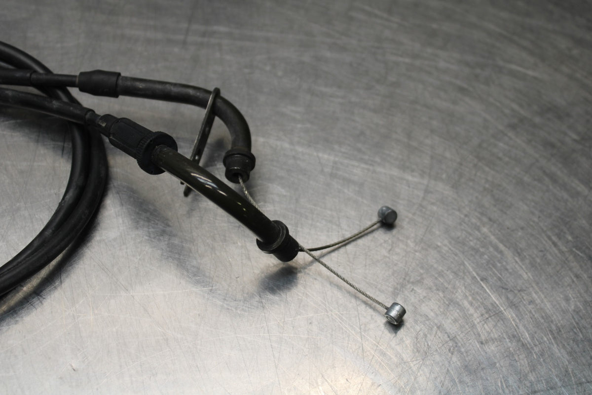 06-07 SUZUKI GSXR750 THROTTLE CABLES LINES BB811