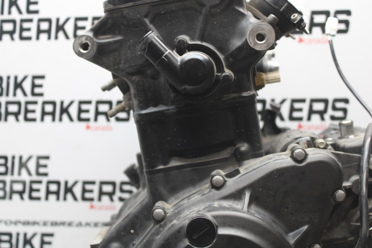 18-26 KAWASAKI Z400 9,658KM!! ENGINE MOTOR BB852
