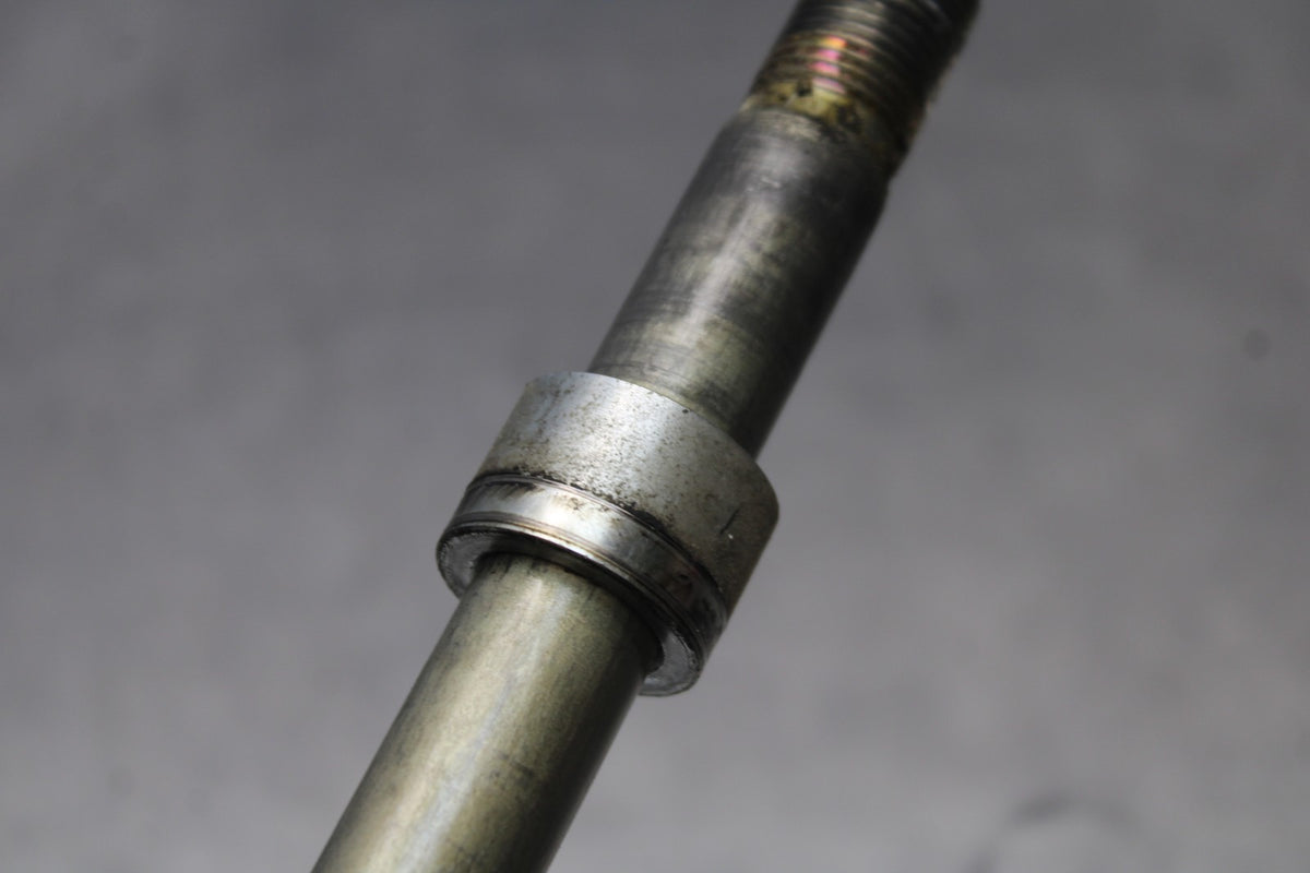 15-17 YAMAHA FJ09 FRONT WHEEL RIM AXLE PIVOT BOLT BB906