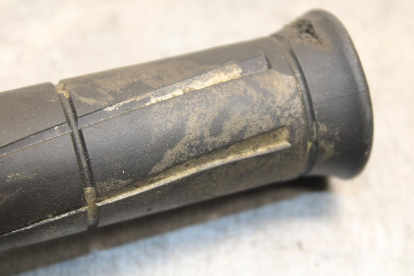 09-12 KAWASAKI NINJA ZX6R ZX600R RIGHT THROTTLE GRIP 46019-0020 BB617