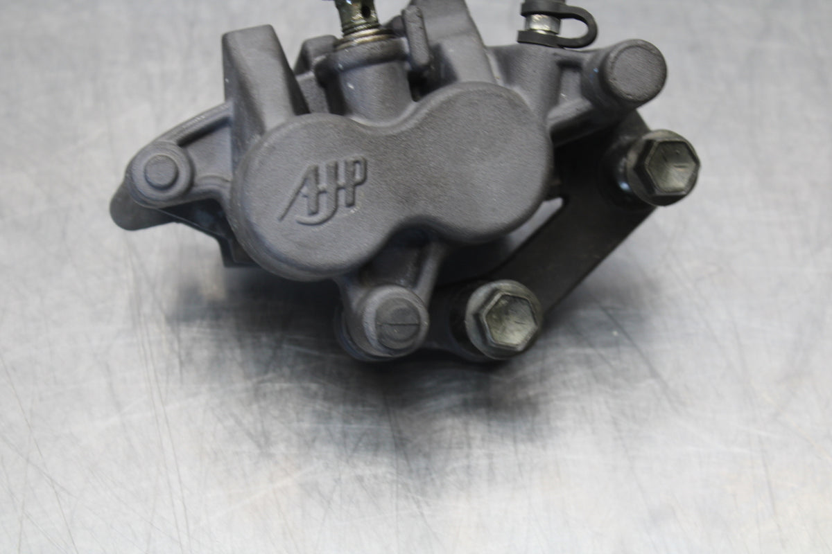 04-09 SUZUKI GS500F RIGHT FRONT BRAKE CALIPER BB165