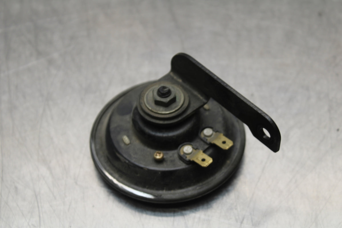 04-05 KAWASAKI NINJA ZX10R HORN SIGNAL BB163