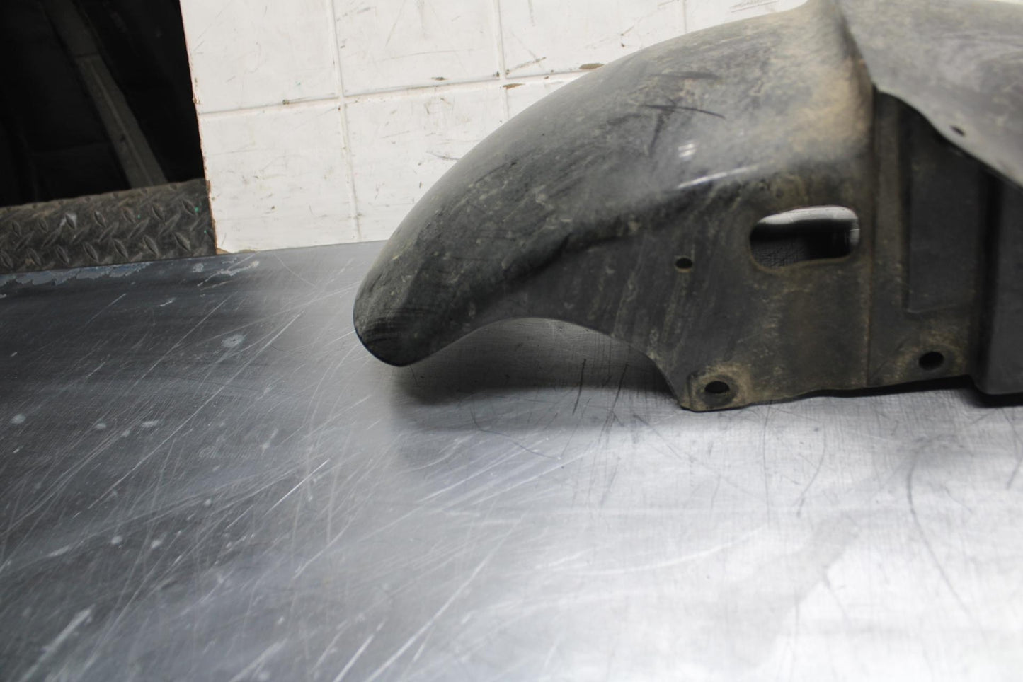 00-02 KAWASAKI NINJA ZX6R ZX600J FRONT WHEEL FENDER FAIRING 35004-1421-E1 BB489