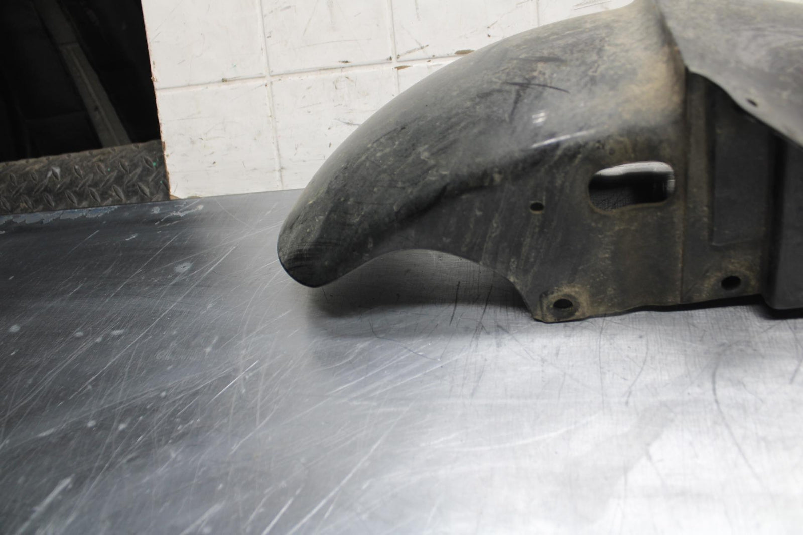 00-02 KAWASAKI NINJA ZX6R ZX600J FRONT WHEEL FENDER FAIRING 35004-1421-E1 BB489