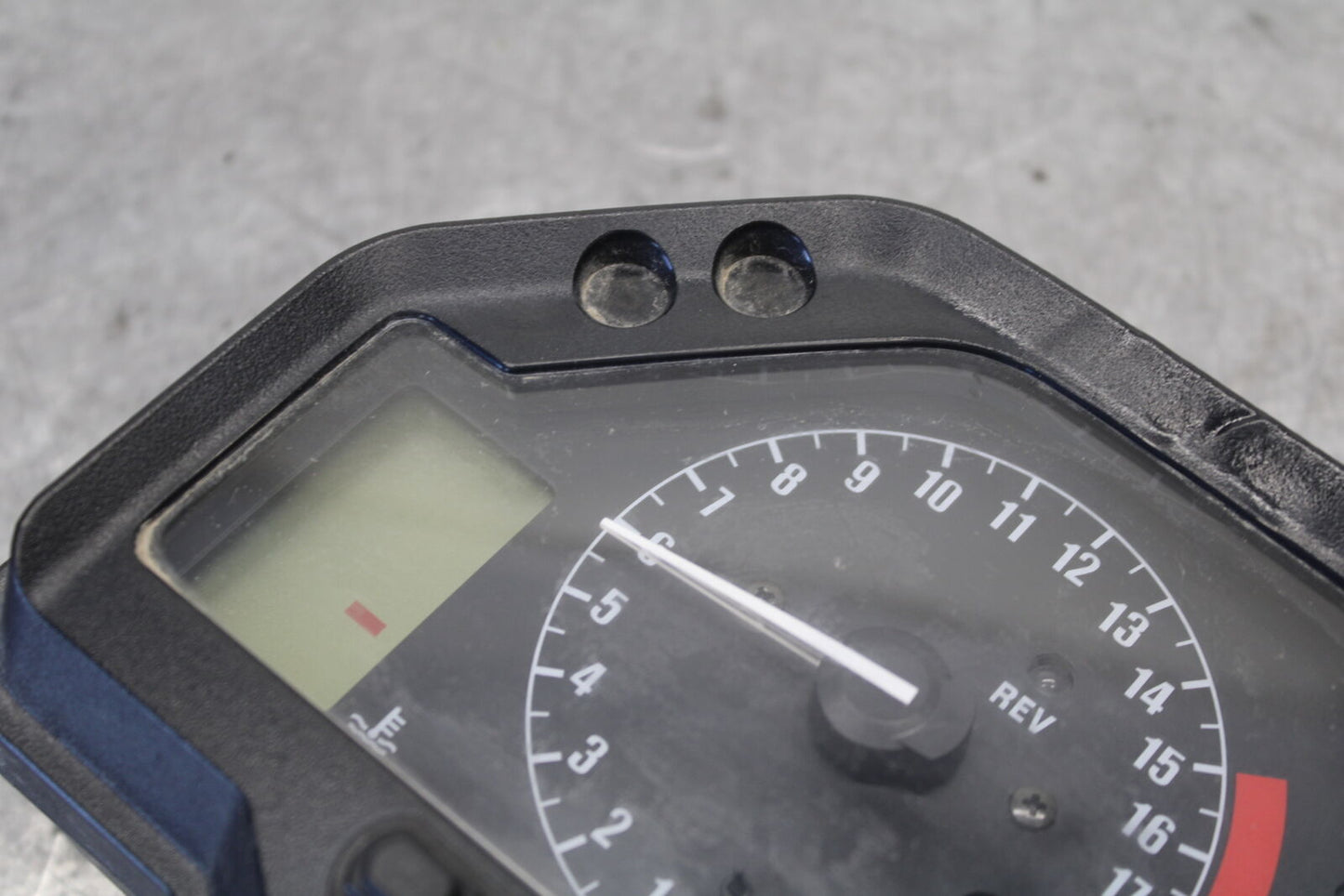 05-06 HONDA CBR600RR SPEEDO TACH GAUGES CLUSTER SPEEDOMETER TACHOMETER BB689