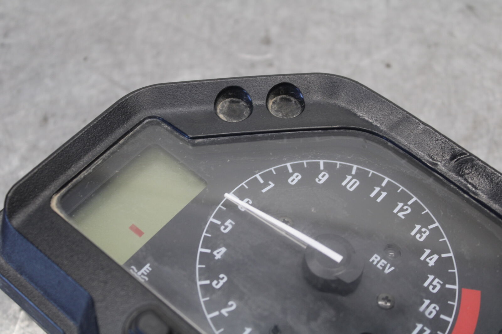 05-06 HONDA CBR600RR SPEEDO TACH GAUGES CLUSTER SPEEDOMETER TACHOMETER BB689
