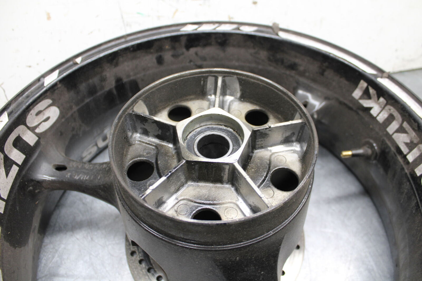06-07 SUZUKI GSXR 600 REAR WHEEL BACK RIM BB737