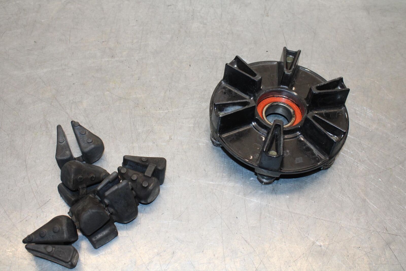 2005 Yamaha YZF R6 REAR HUB SHOCK DAMPERS CUSH ABSORBERS 5SL-25364-00-00 BB62
