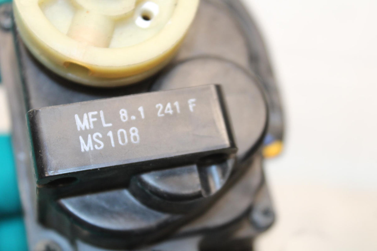 2008 Honda CBR1000RR EXHAUST VALVE SERVO MOTOR 31420-MFL-013 BB579
