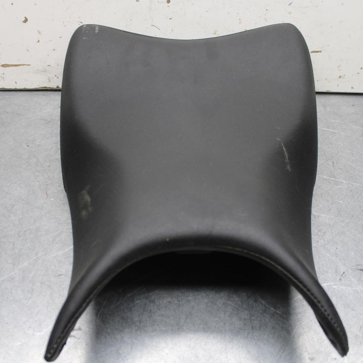 15-18 HONDA CB300FA FRONT DRIVERS SEAT PAD SADDLE PILLION BB646
