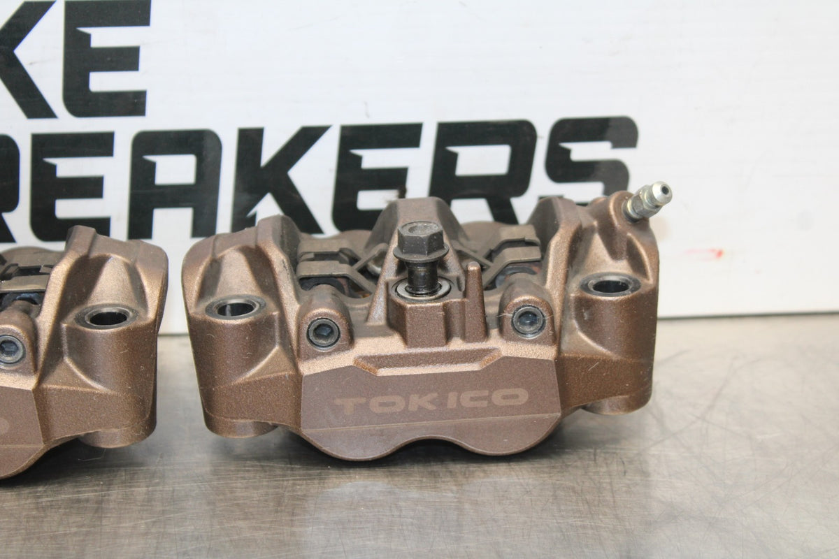 13-24 HONDA CBR600RR RIGHT LEFT FRONT BRAKE CALIPER SET PAIR CALIPERS BB772