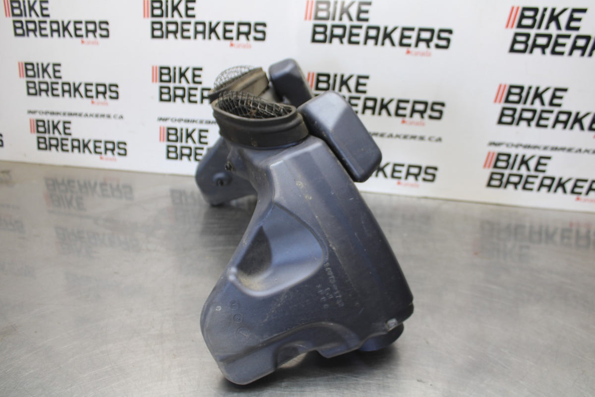 98 KAWASAKI NINJA ZX6 RIGHT LEFT AIR INTAKE DUCTS BB870