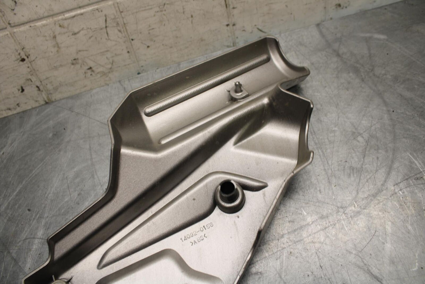 11-14 KAWASAKI VERSYS 650 LE 650C LEFT FRAME SIDE COVER COWL PANEL TRIM BB498