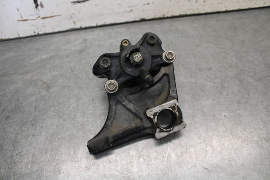 05-06 SUZUKI GSXR1000 REAR BRAKE CALIPER W MOUNT BRACKET 69100-29G20-999 BB663