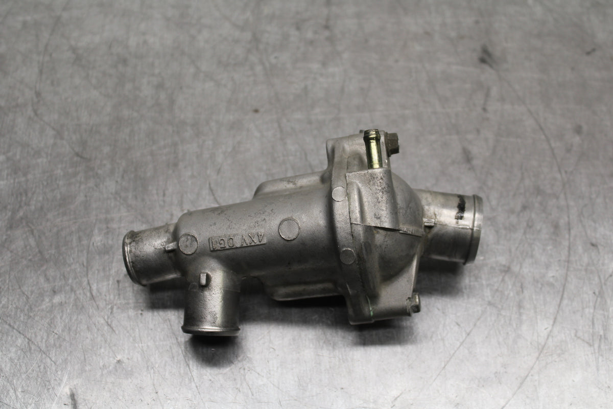 00-01 YAMAHA YZF R1 THERMOSTAT W HOUSING ASSEMBLY BB755