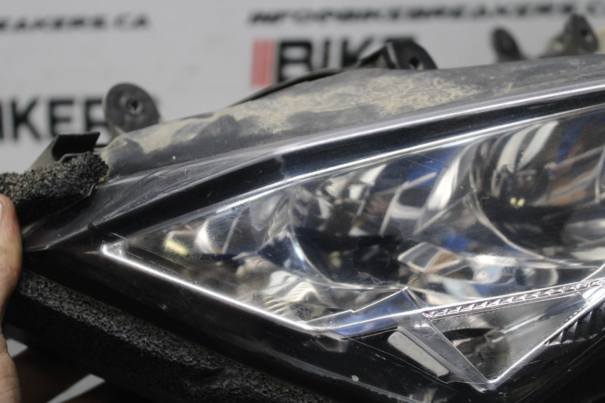 18-23 KAWASAKI NINJA 400 EX400 ABS FRONT HEADLIGHT HEAD LIGHT LAMP BB795