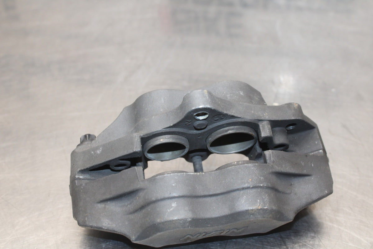 02-03 HONDA CBR954RR RIGHT LEFT FRONT BRAKE CALIPER SET PAIR CALIPERS BB497
