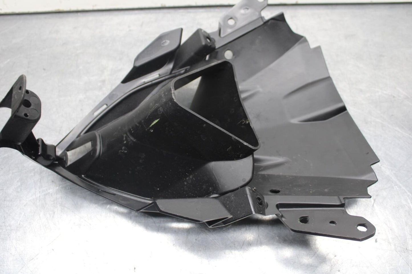 23 KAWASAKI NINJA ZX6R 636 FRONT INNER COWL FAIRING BB609