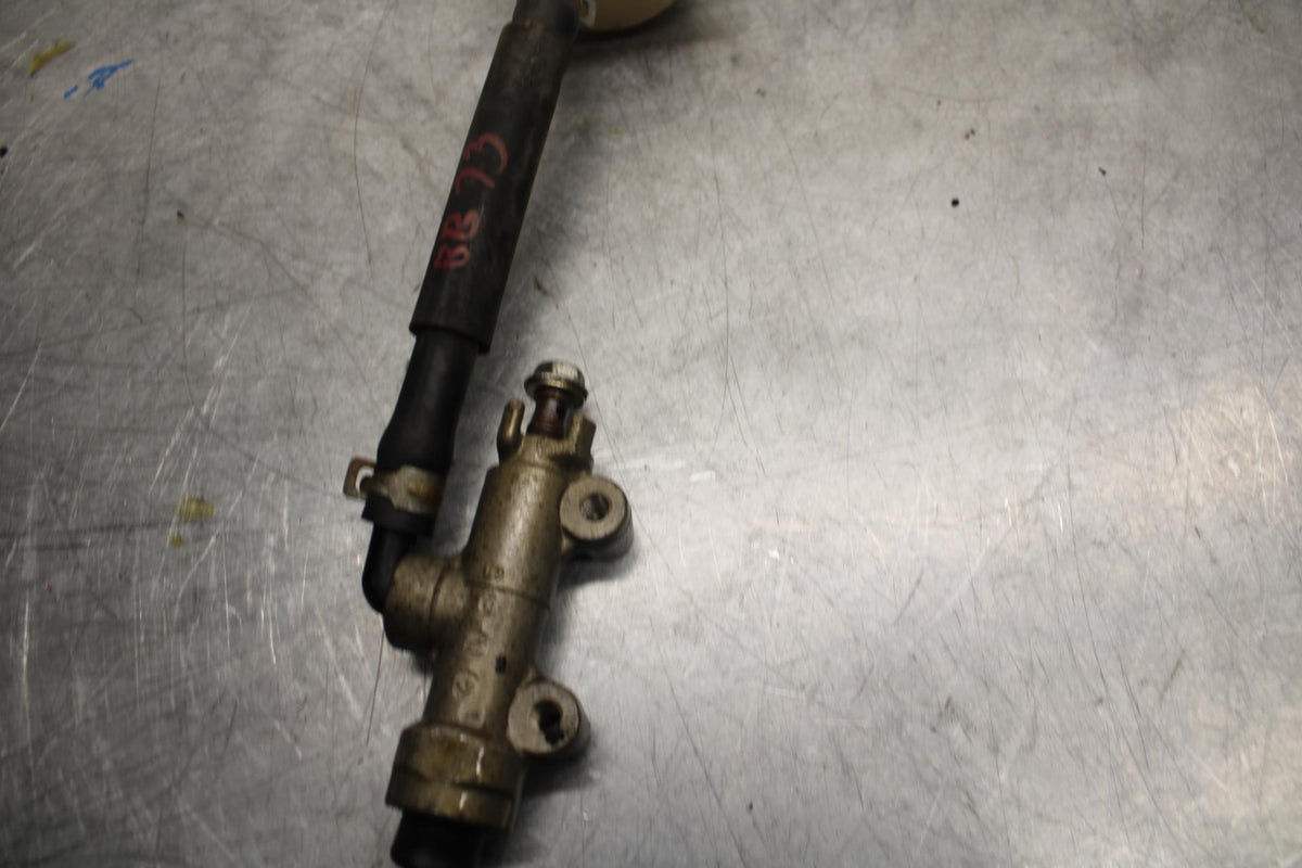 1996 Kawasaki Ninja 600R ZX600C REAR BACK BRAKE MASTER CYLINDER W RESERVOIR BB35