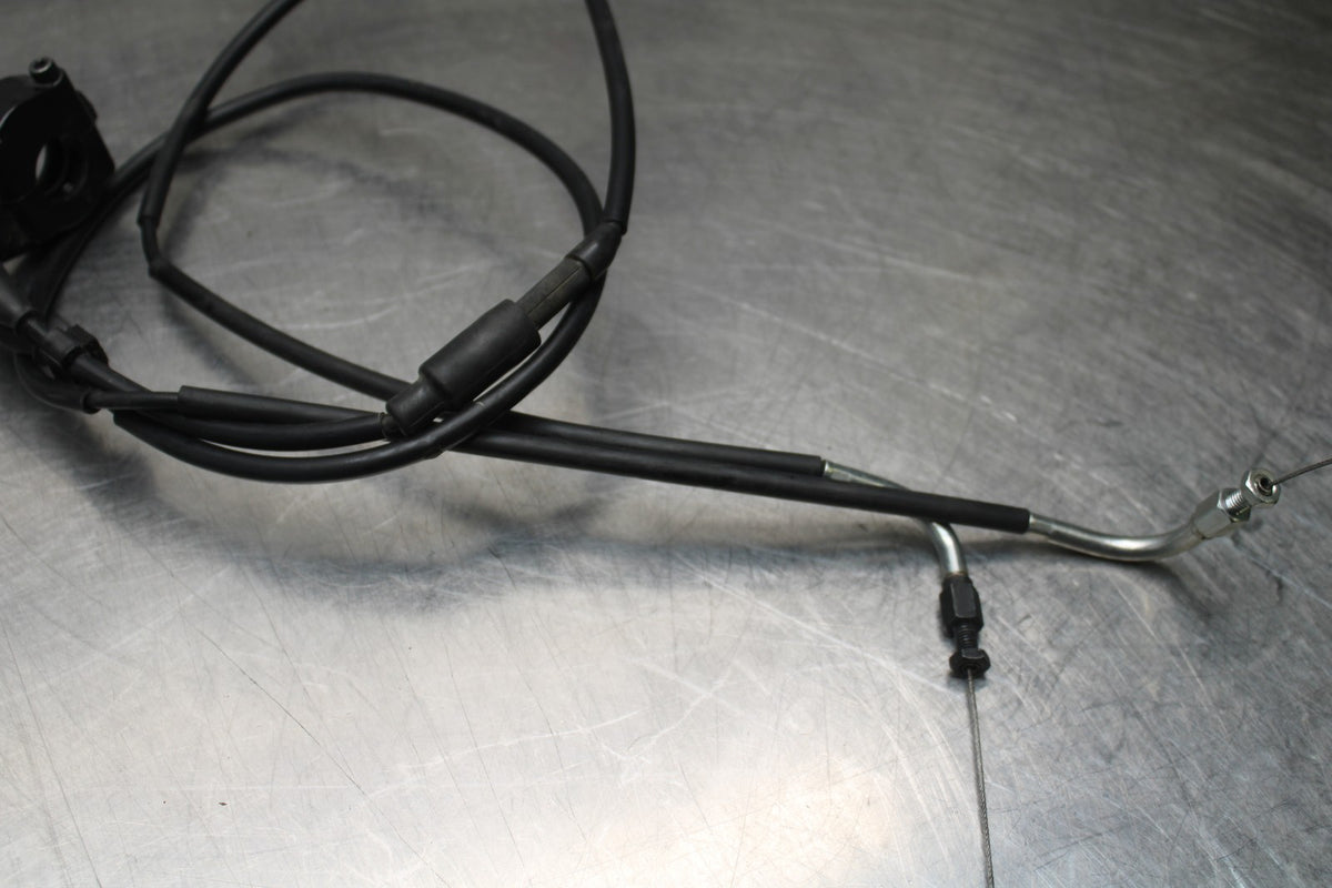 16 YAMAHA XSR900 THROTTLE CABLES LINES BB786