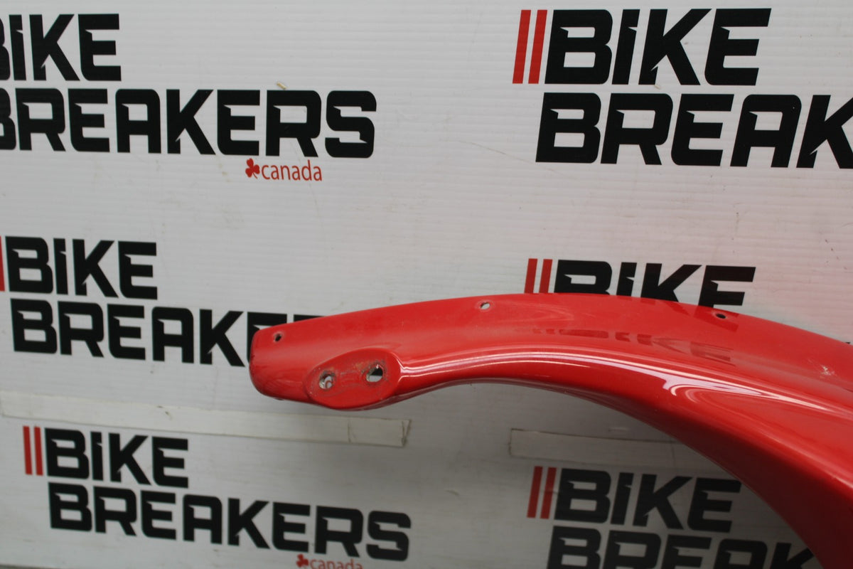 05 DUCATI SUPERSPORT 800 RIGHT FRONT UPPER NOSE FAIRING COWL SHROUD BB913