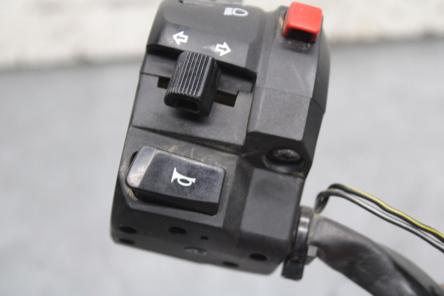 08-10 SUZUKI GSXR750 LEFT CLIP ON HANDLE HORN SIGNALS SWITCH SWITCHES BB113