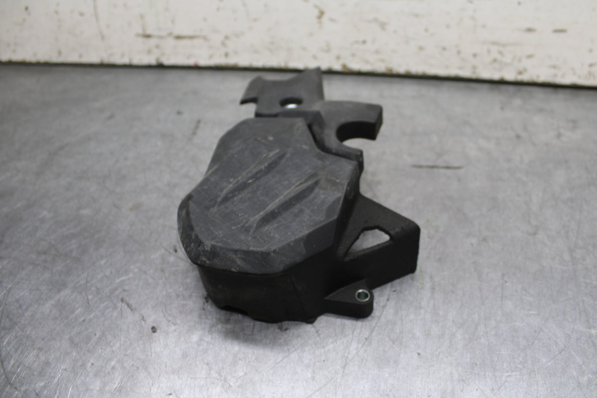24 KAWASAKI NINJA 500 ABS ENGINE SPROCKET COVER BB744