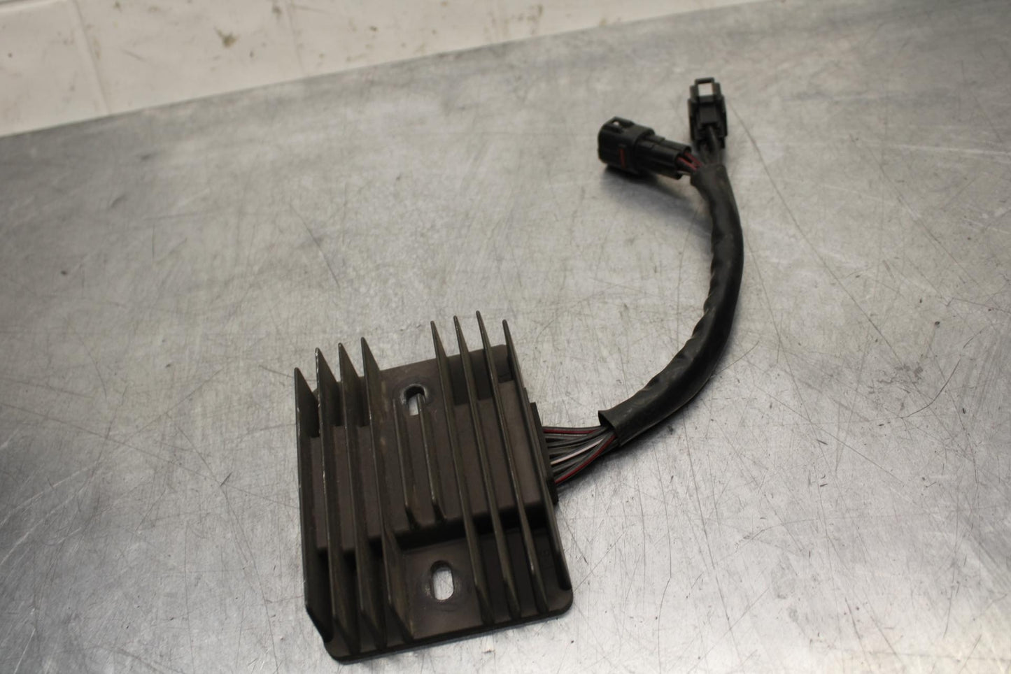 2008 Suzuki GSXR600 RECTIFIER VOLTAGE REGULATOR 32800-18H00 32831-37H00 BB593