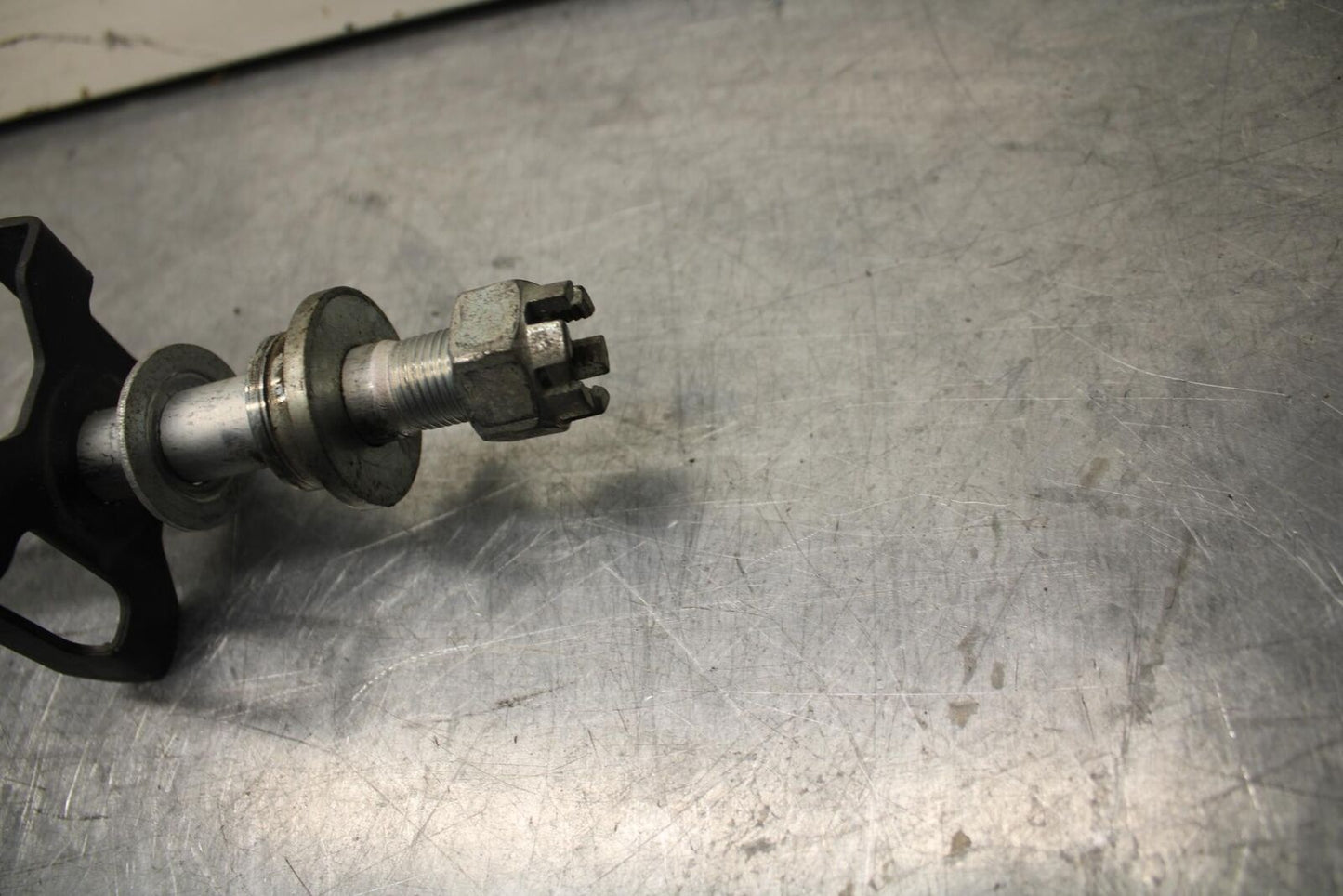 08-12 KAWASAKI NINJA 250R EX250J REAR AXLE BACK WHEEL RIM PIVOT BOLT AXEL BB612