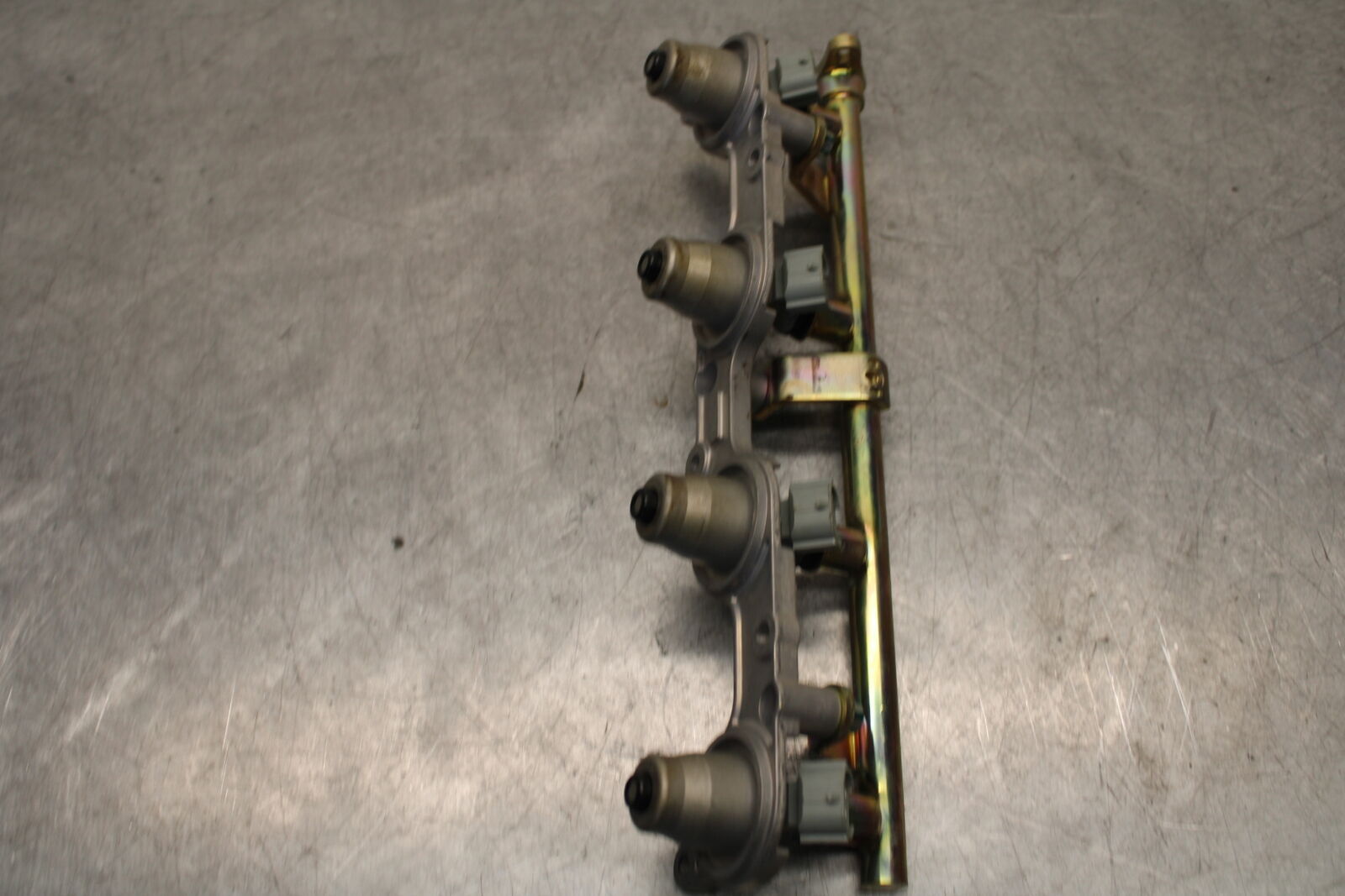 05-06 HONDA CBR600RR FUEL INJECTOR AIRBOX  BB655