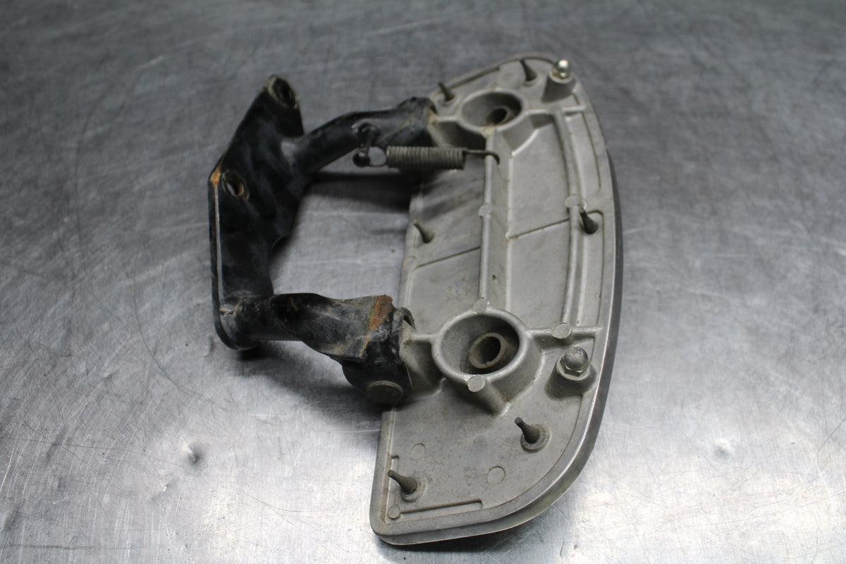 04 KAWASAKI VULCAN 1500 LEFT FRONT FOOT REST PEG STEP BB762
