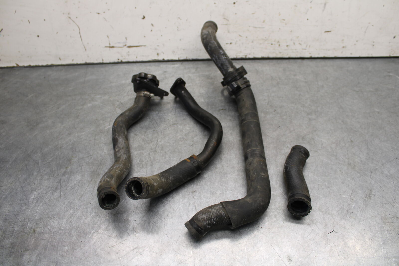 05-06 SUZUKI BOULEVARD M50 RADIATOR HOSES ENGINE COOLANT WATER PIPES HOSE BB671